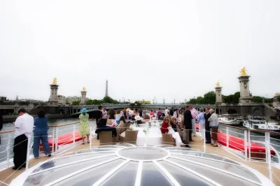 Organisation de brunch sur un yacht parisien