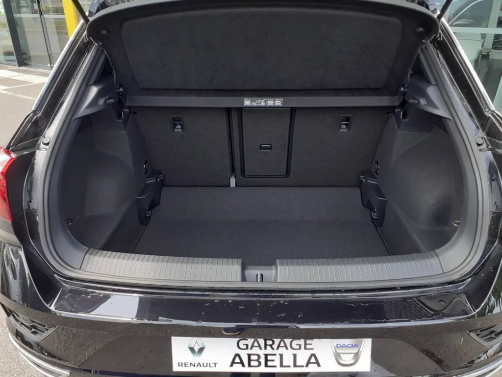 VOLKSWAGEN T-ROC OCCASION 2.0 TDI 150 DSG7 RLine Toit Pano Ouvrant Full LED JA19 près de Toulouse en Occitanie