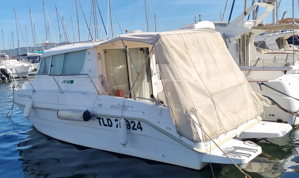 A vendre d'occasion bateau timonier Bandol Var