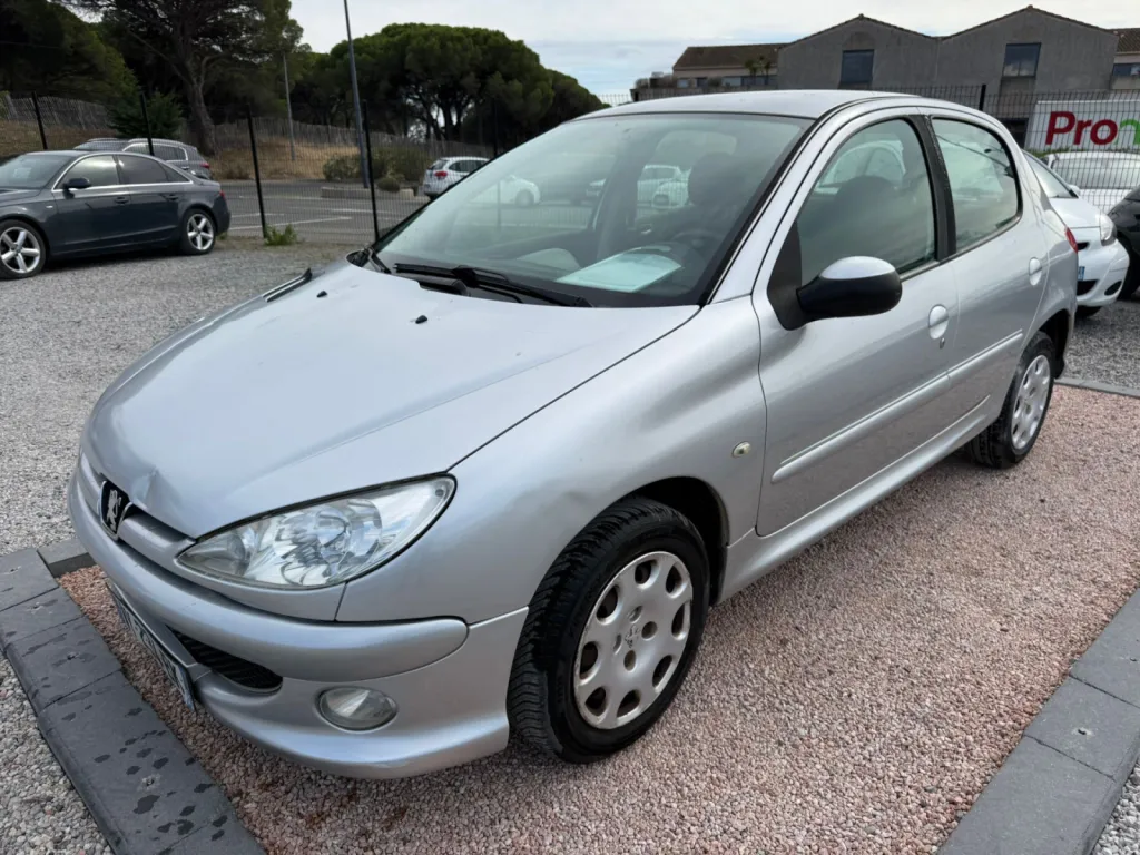 PEUGEOT 207 1.4 HDI 70 XBOX 360 5 PORTES