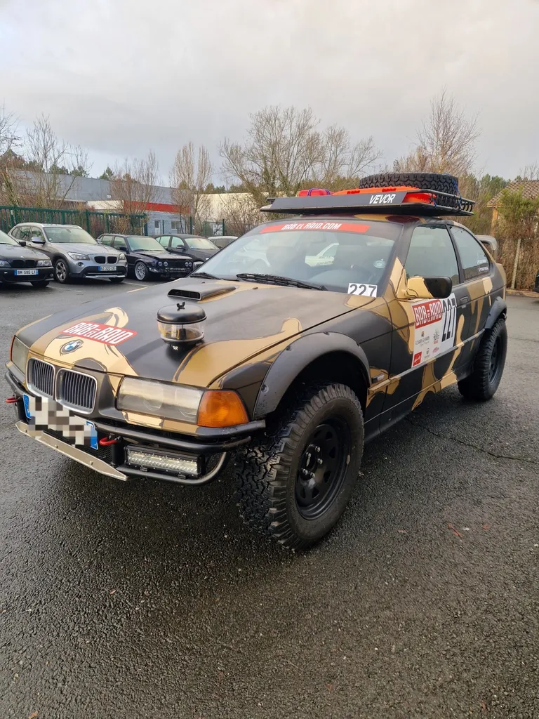 Préparation d'une BMW E36 Rallye Raid Off Road