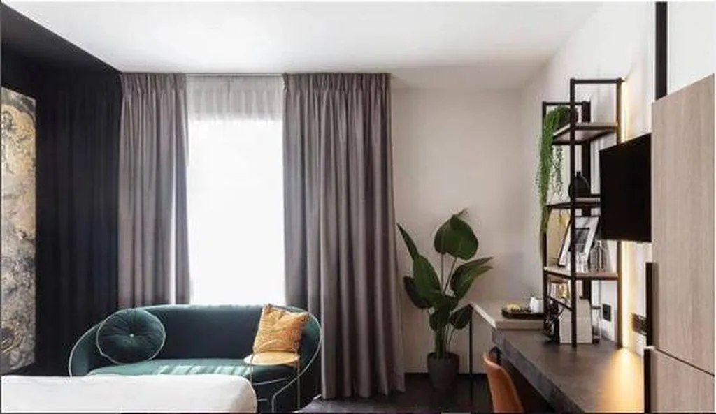 Rénovation d'une chambre de l' hôtel Ariane à Ypres en BElgique