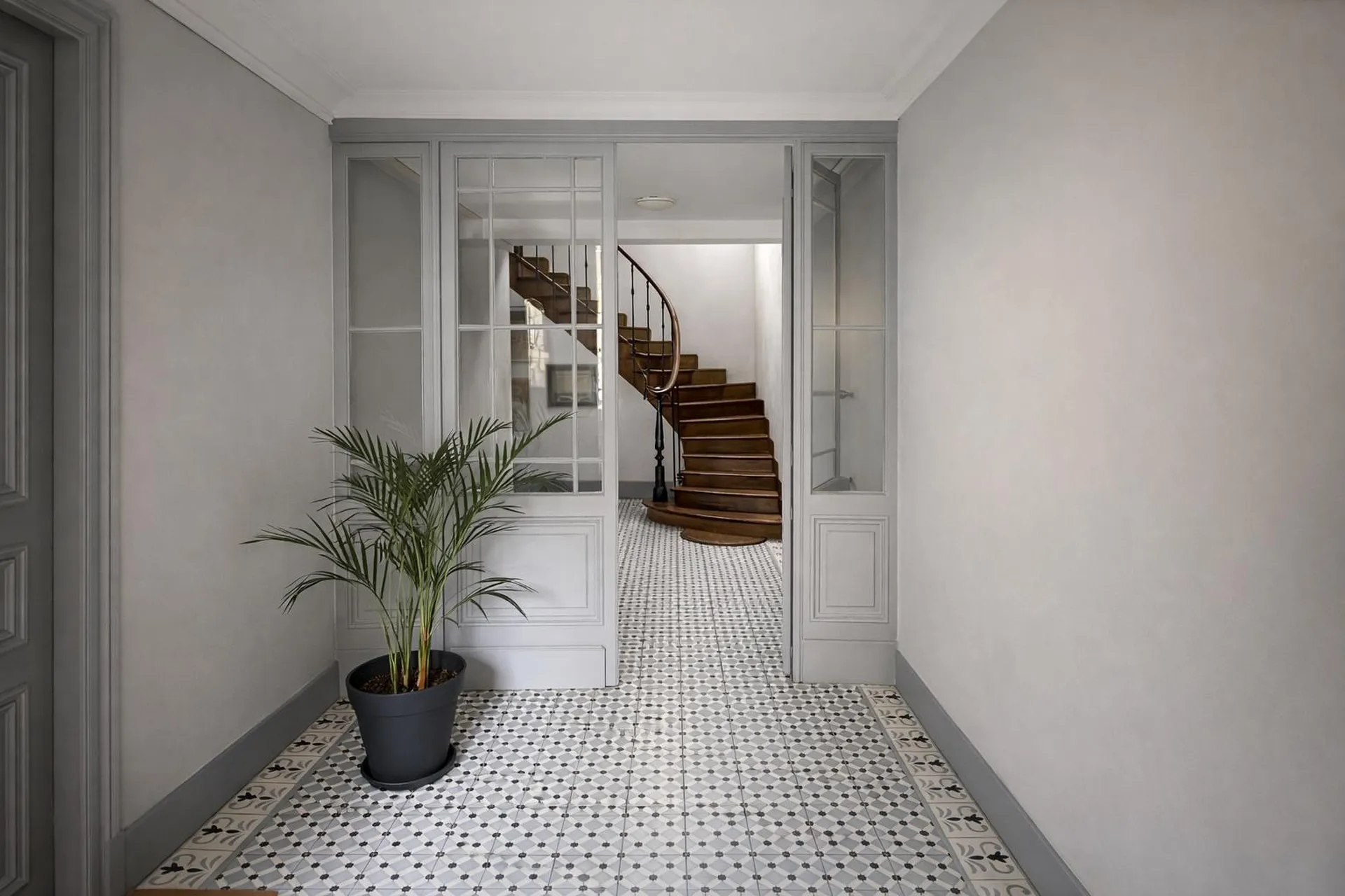 Appartement d’exception avec cour privative et garage – Centre-ville de Dieppe – Normandie – France