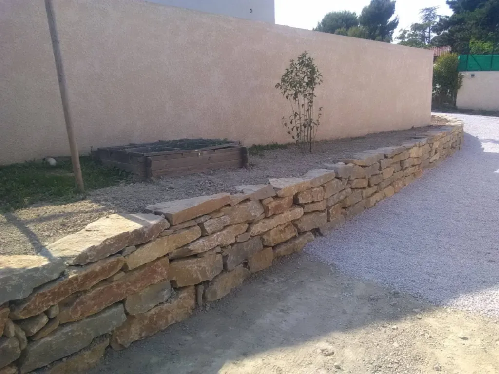 Notre zone d'activité pour ce serviceEnrochement en pierres plates ou en pierres de carrière