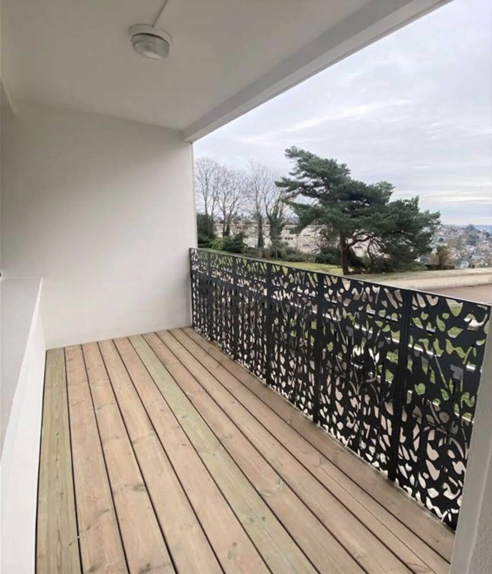 Appartement moderne refait à neuf / 3 chambres, au calme, commodités proches- 76 BOIS GUILLAUME - Normandie