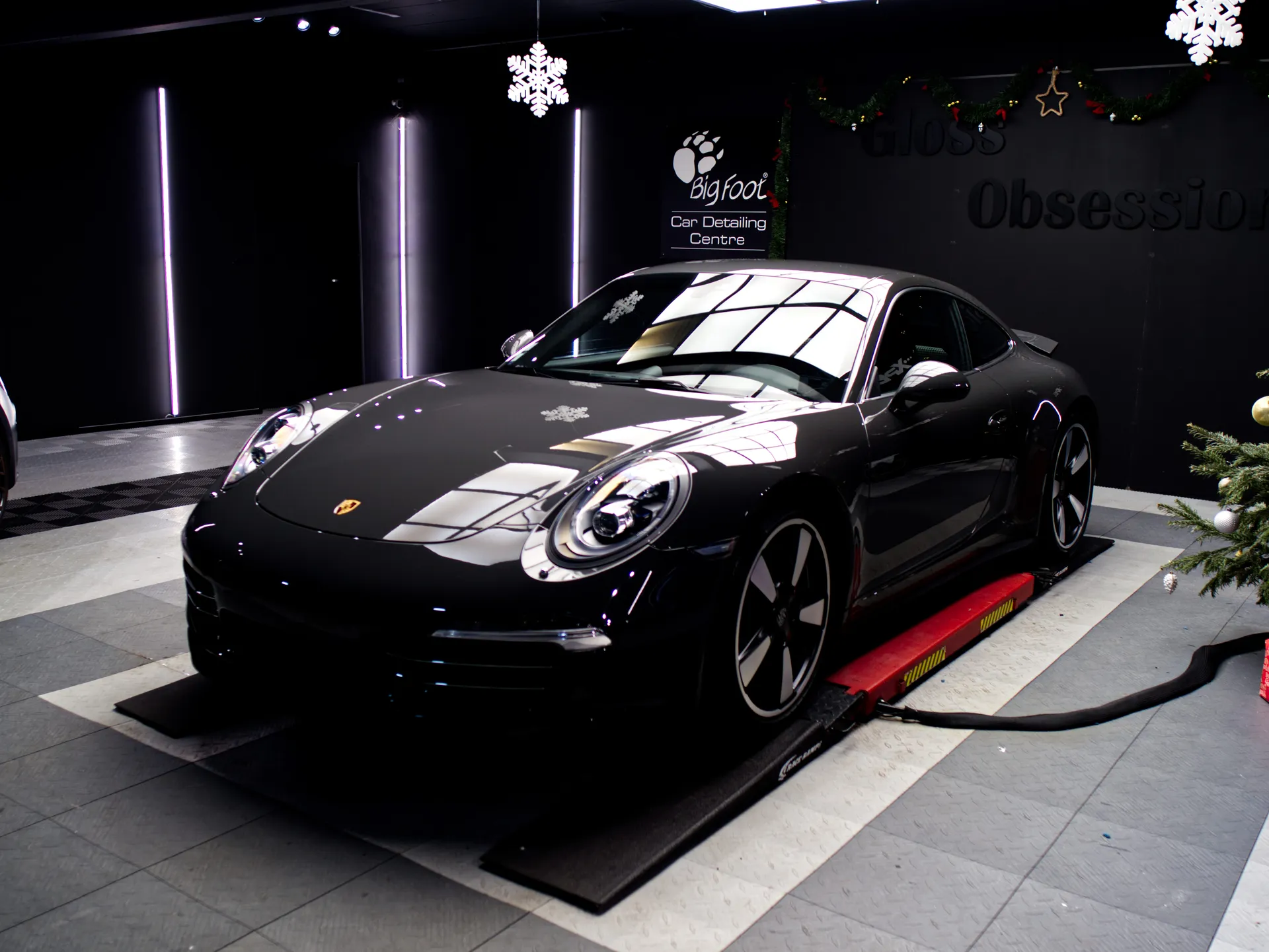 Porsche 911 50 Anniversaire après polissage complet à Vannes