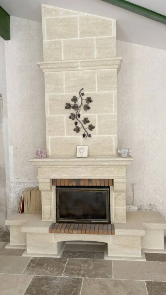 Pierre de Dordogne cheminée