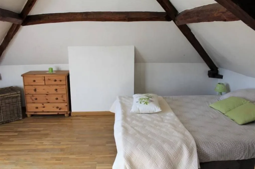 A vendre maison de caractère entretenue avec jardin proche commerces proche le thuit de l'oison 27