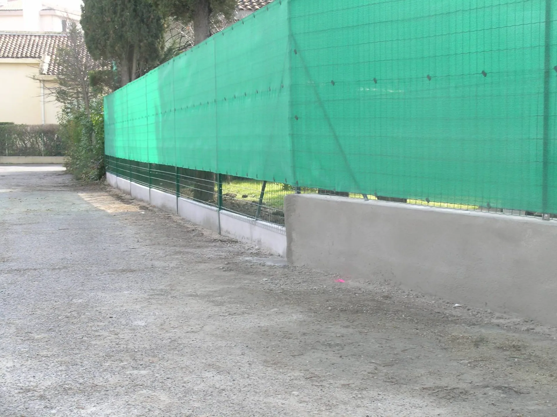 Exemple de toile tissée installée dans la région d'Aix en Provence et en PACA