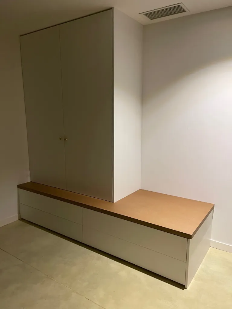 Agencement d’un meuble cuisine avec frigo-américain intégré dans la région de Bordeaux