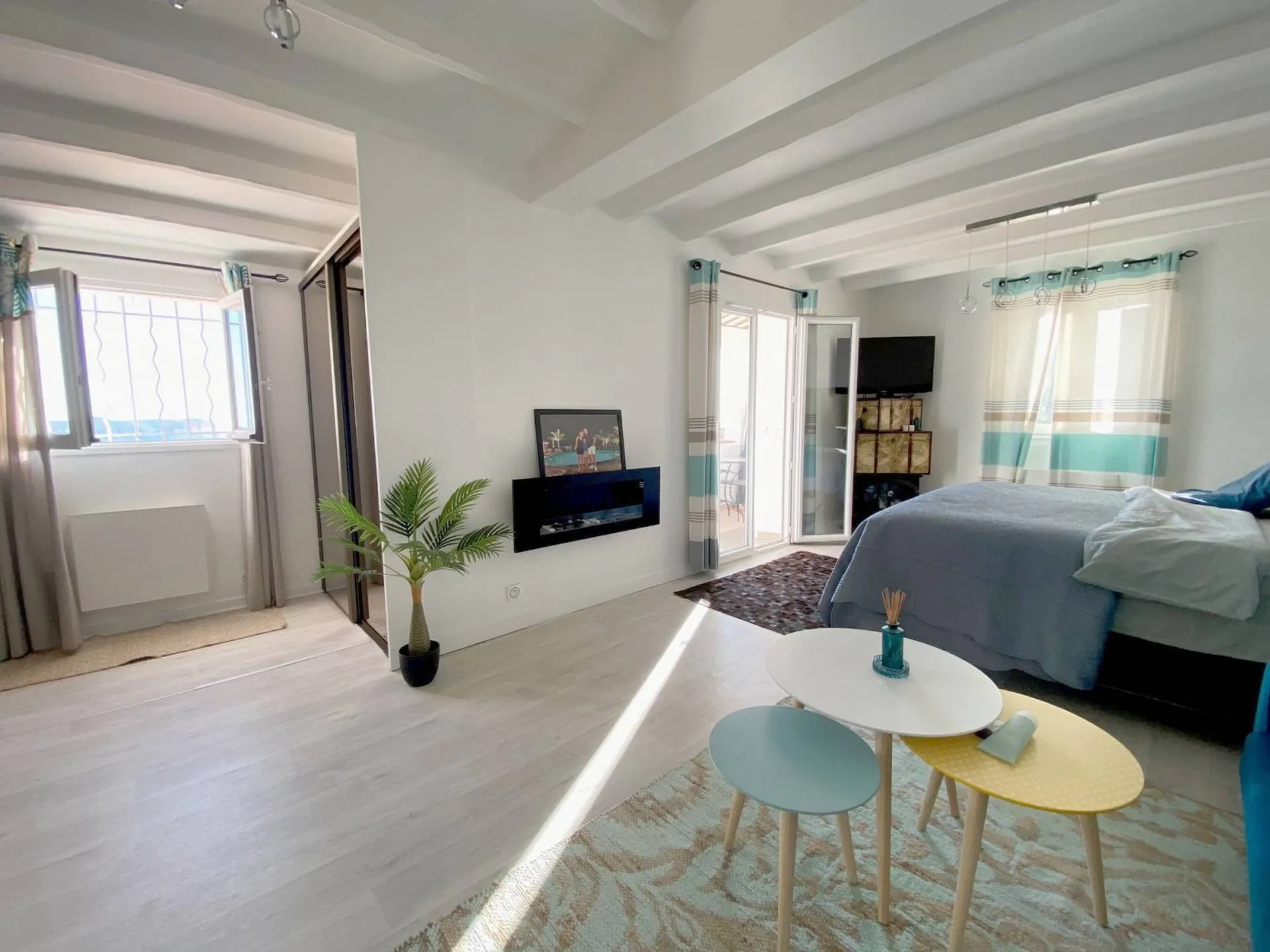 a vendre carnoux maison rénovée petite vue mer