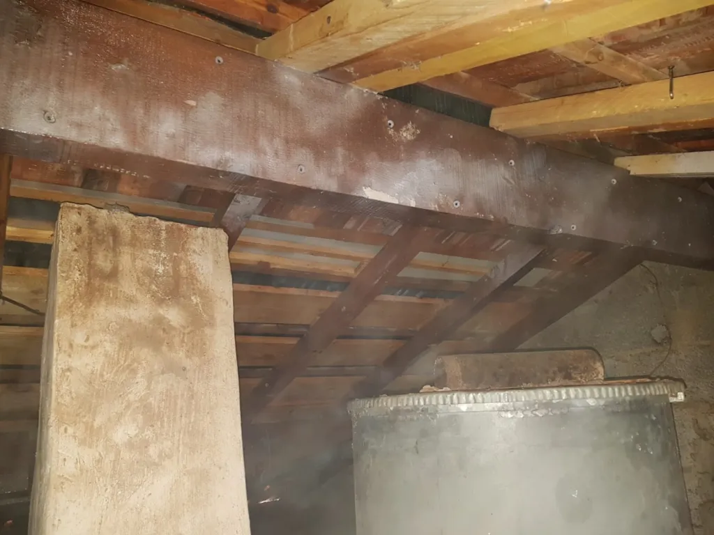 traitement de charpente par injection à la Londe les maures prés de Hyères par HCPR