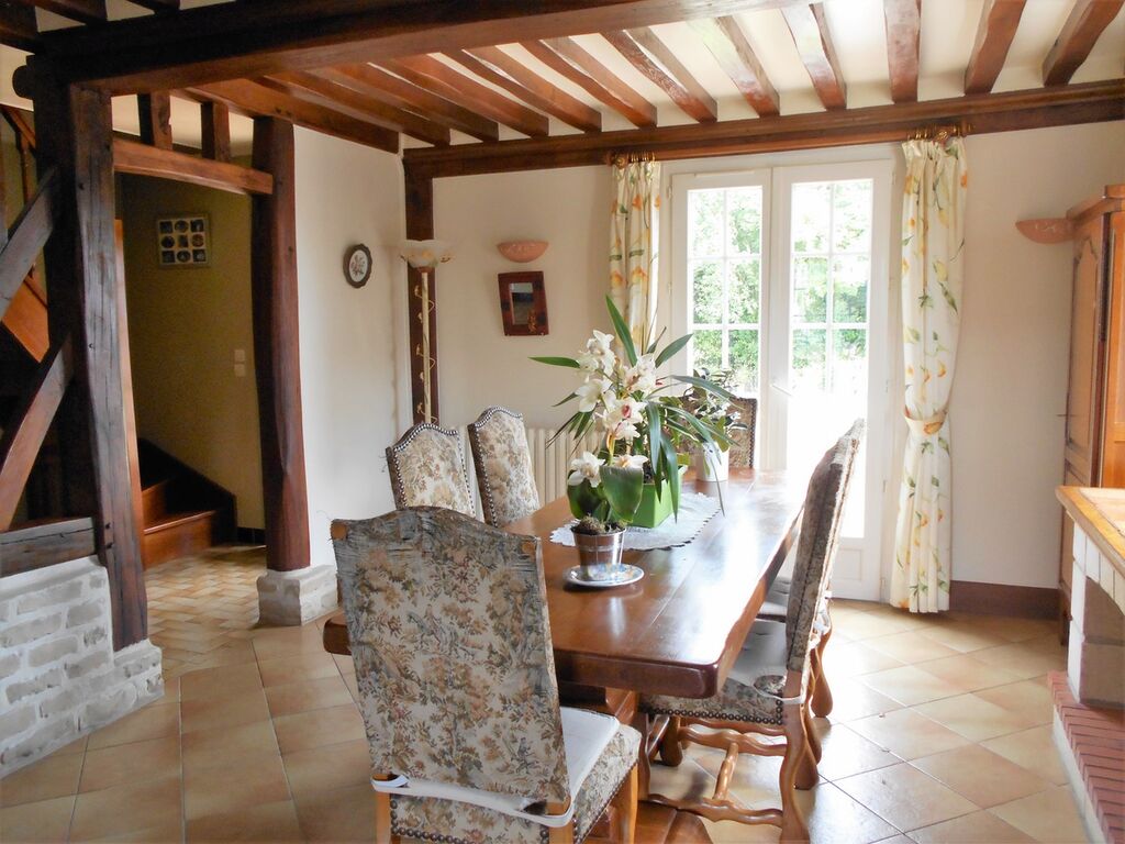 Acheter une maison à Lisieux avec 7 chambres entre 160.000 € et 175.000 €