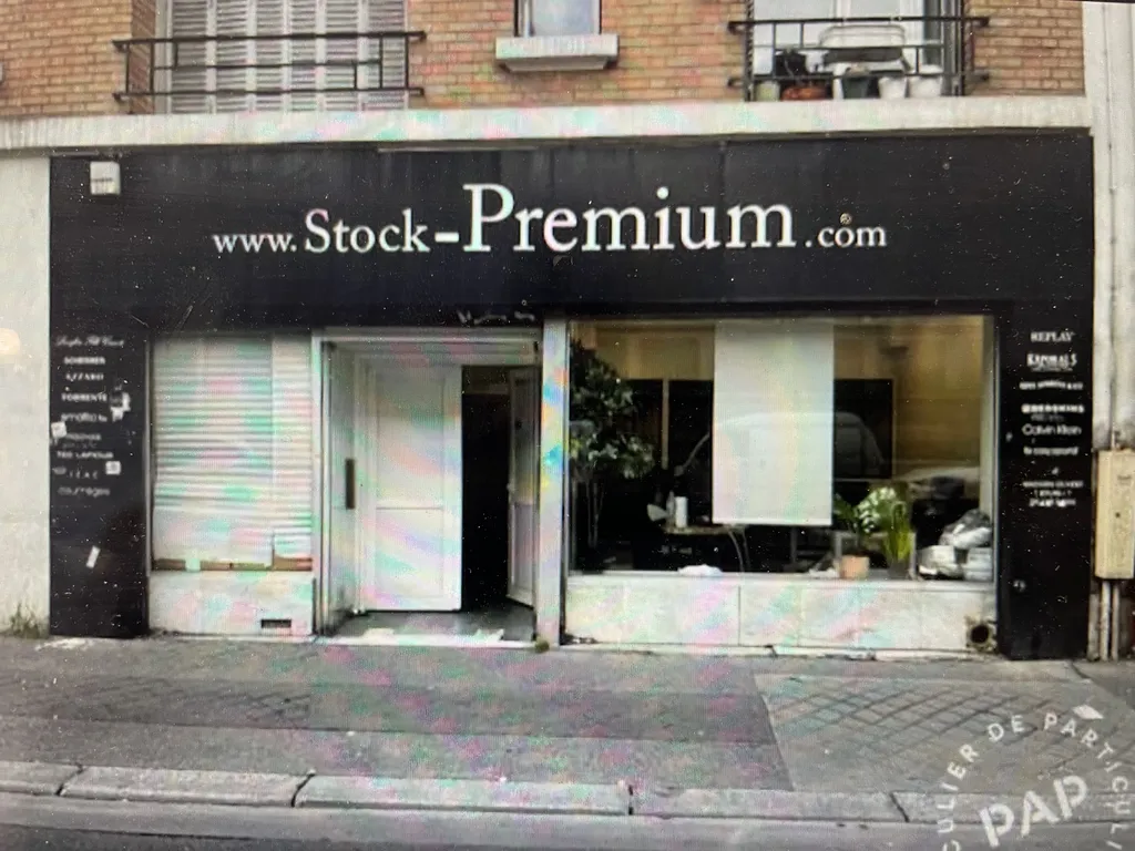 Location - Entrepôt 300 m², Boulevard voltaire, Rue Richard Lenoir 75011 PARIS