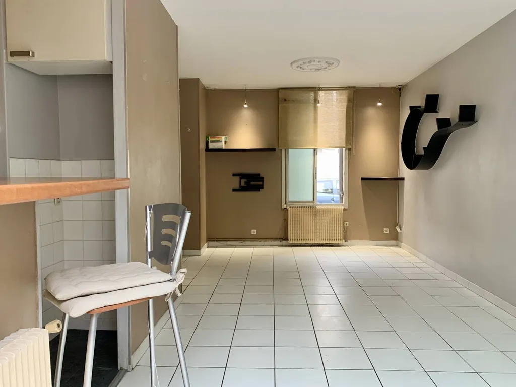 Vente d'une Echoppe de type 3 d’environ 62m² avec cour BORDEAUX Barrière de Pessac