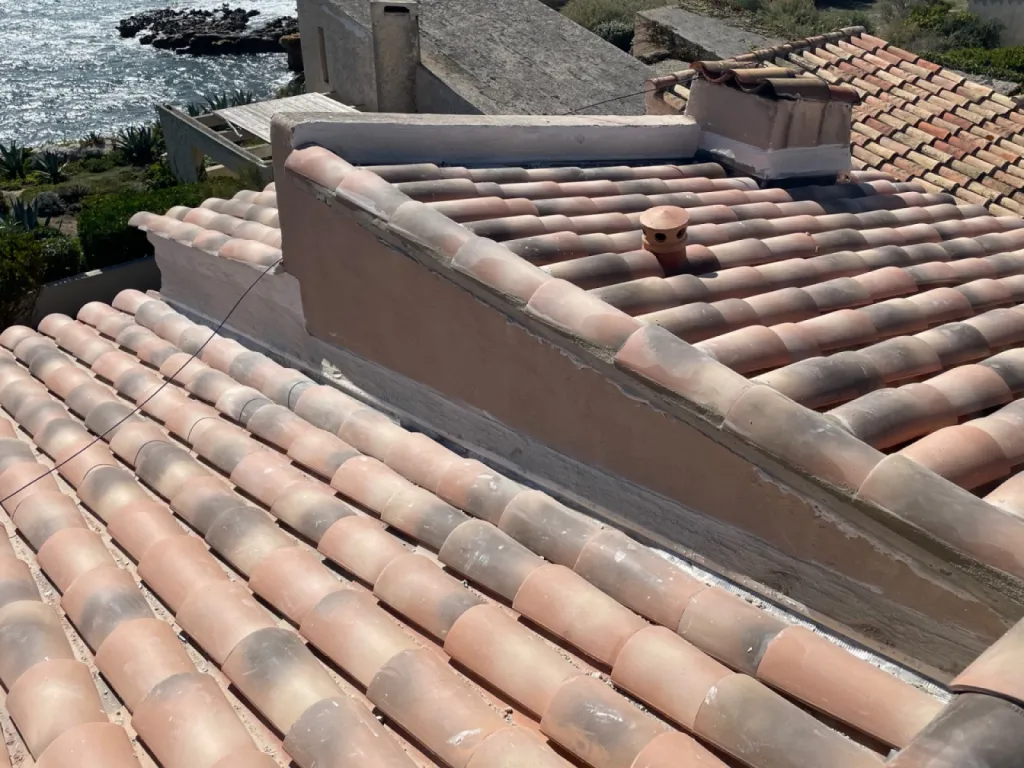 Changement d’une toiture de maison en P.S.T Canal sur Sausset les Pins près de Martigues