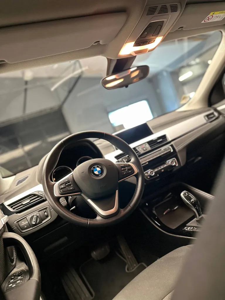 Débosselage sans peinture sur un BMW X2 à Le Mans (72)