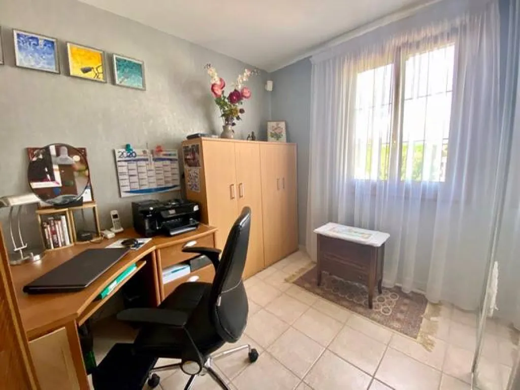 recherche plain pied 27370