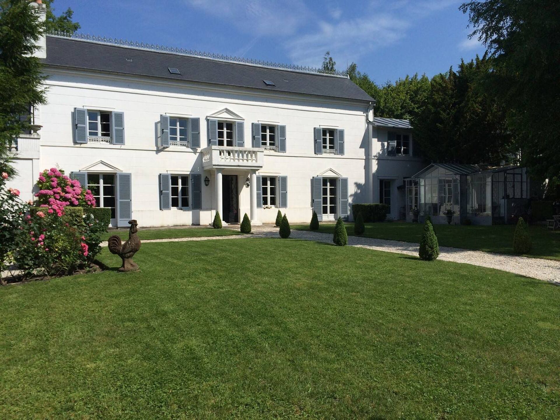 A vendre, centre ville de Lisieux, propriété de prestige