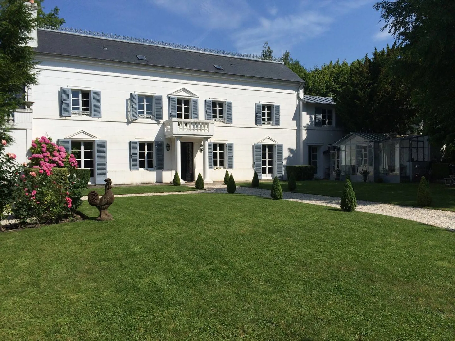A vendre, centre ville de Lisieux, propriété de prestige