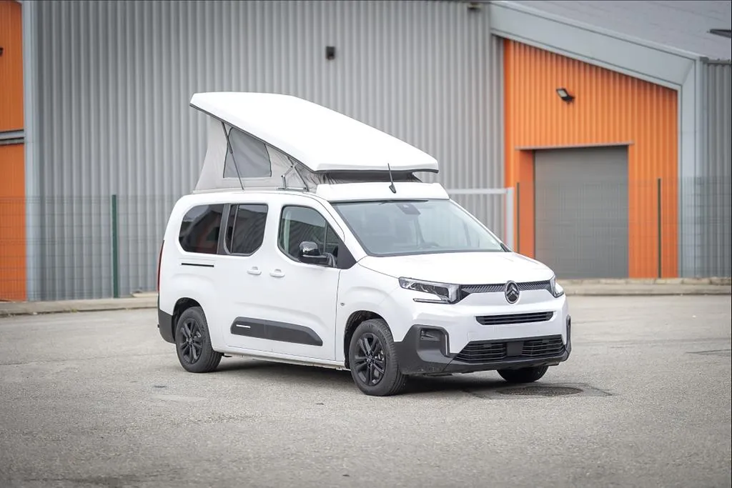 Pose de toit relevable pour Berlingo et Rifter Long à Lyon : installation par spécialiste dans le Rhône