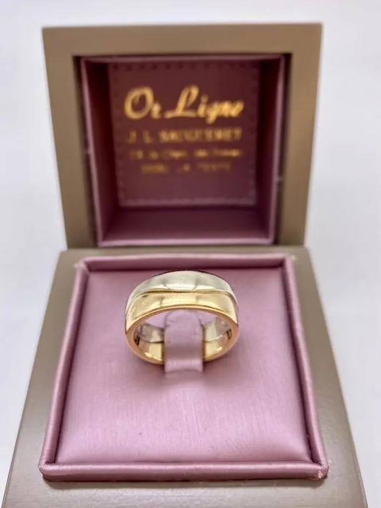 Le Luxe à la Française : Bague Cartier en 2 Ors chez la Bijouterie Or Ligne, La Teste de Buch en Gironde