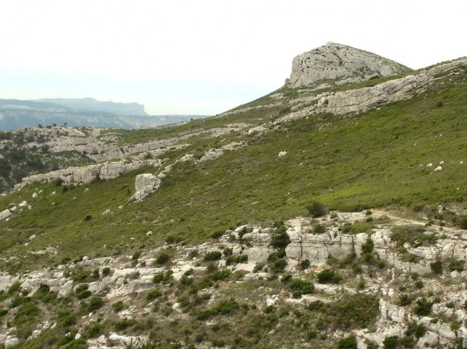 Taxi Gare Aix en Provence TGV tarif pour Aubagne, Gémenos