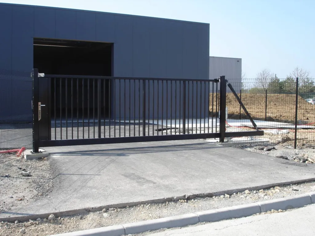 Installateur de portail industriel en Normandie