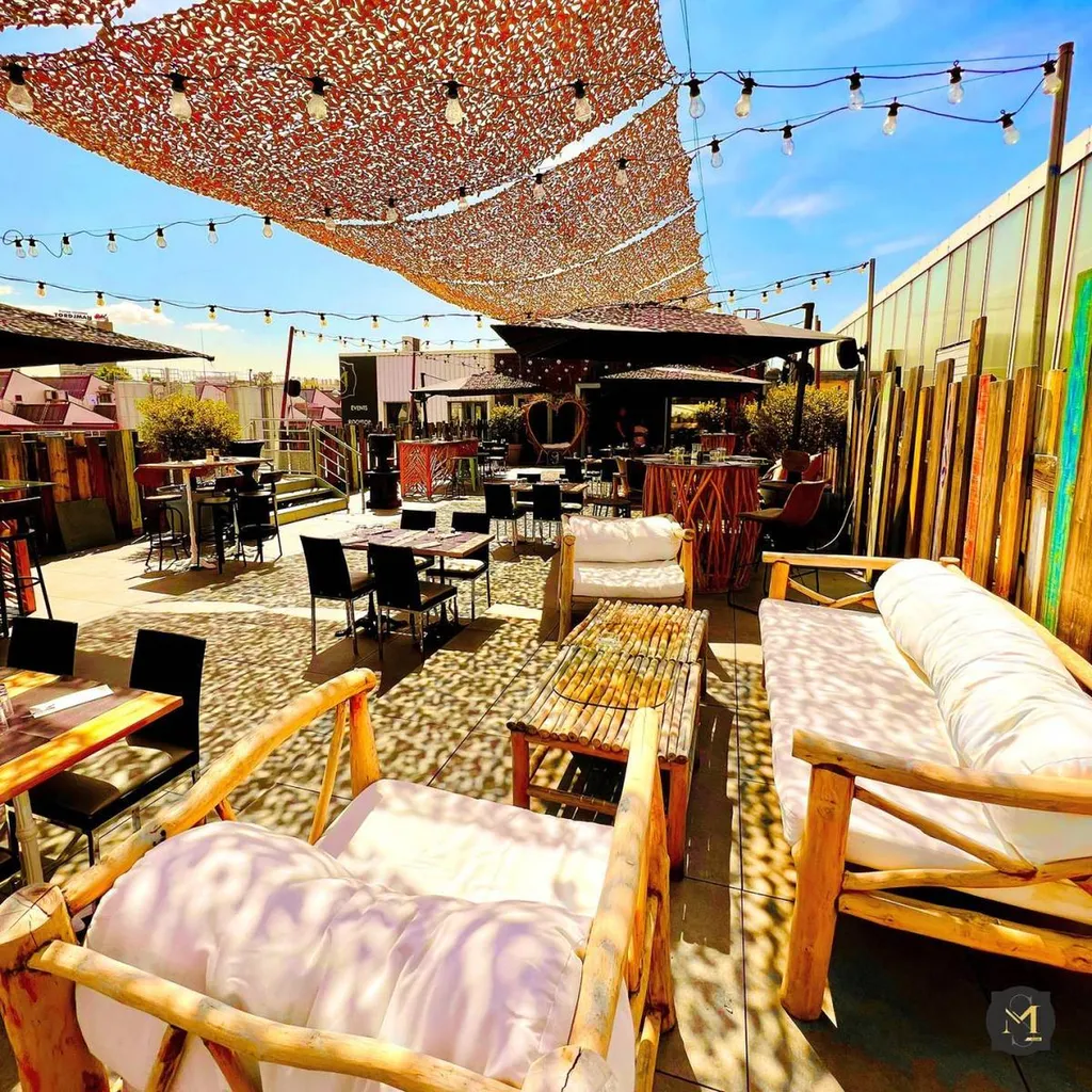 Restaurant bar pour afterwork avec grande capacité d'accueil à Marseille