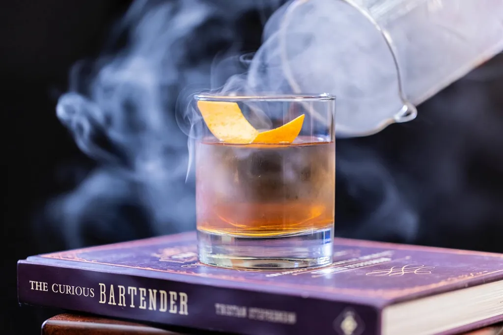 Notre cocktail du mois de mars, le Jacobin made in Lyon, par Clément LEROY