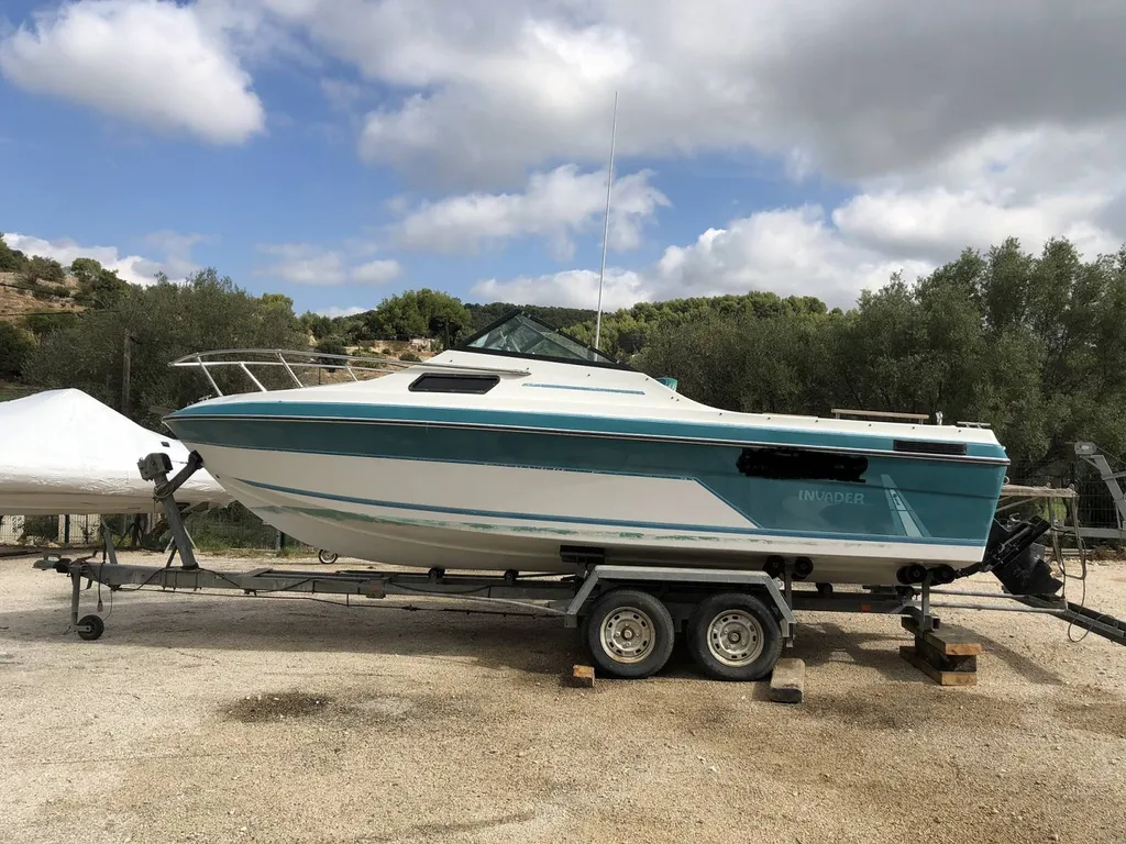 Vente de bateau d'occasion avec remorque à Bandol