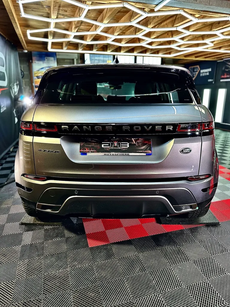 DETAILING traitement Cerzmqiue protection carrosserie automobile ouest lyonnais range Rover évoque 