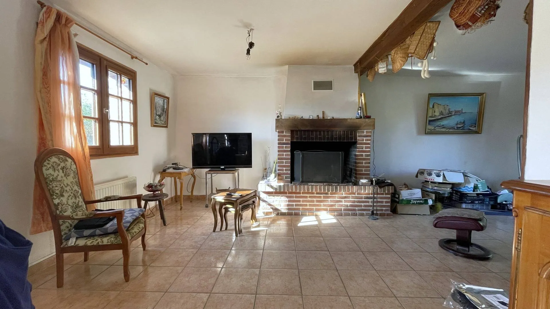 Maison familiale à vendre à Saint-Saire : Idéale pour une résidence principale ou secondaire dans un cadre paisible.