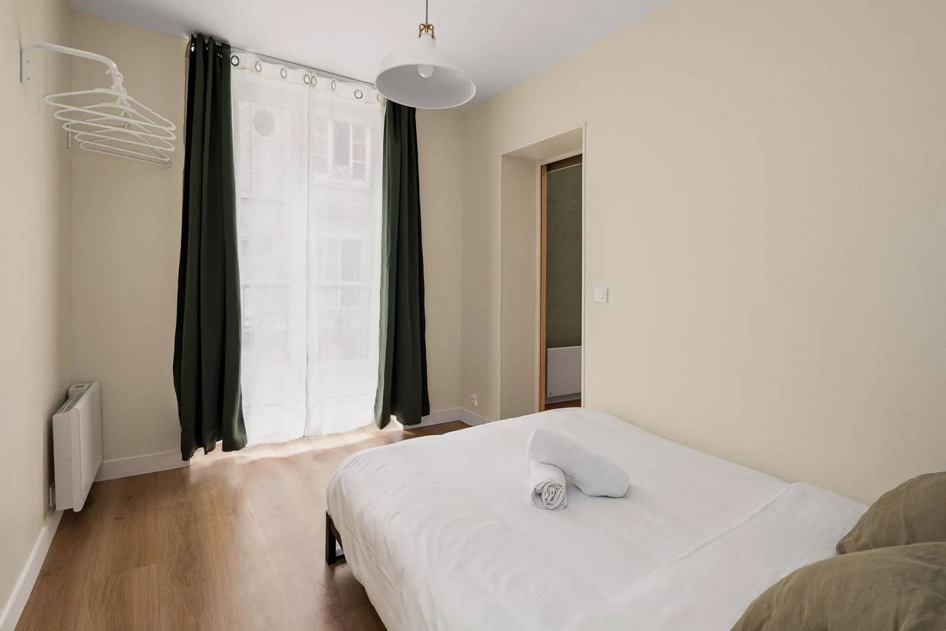 Joli appartement 2 pièces rénové et meublé en centre ville de Dieppe, Normandie