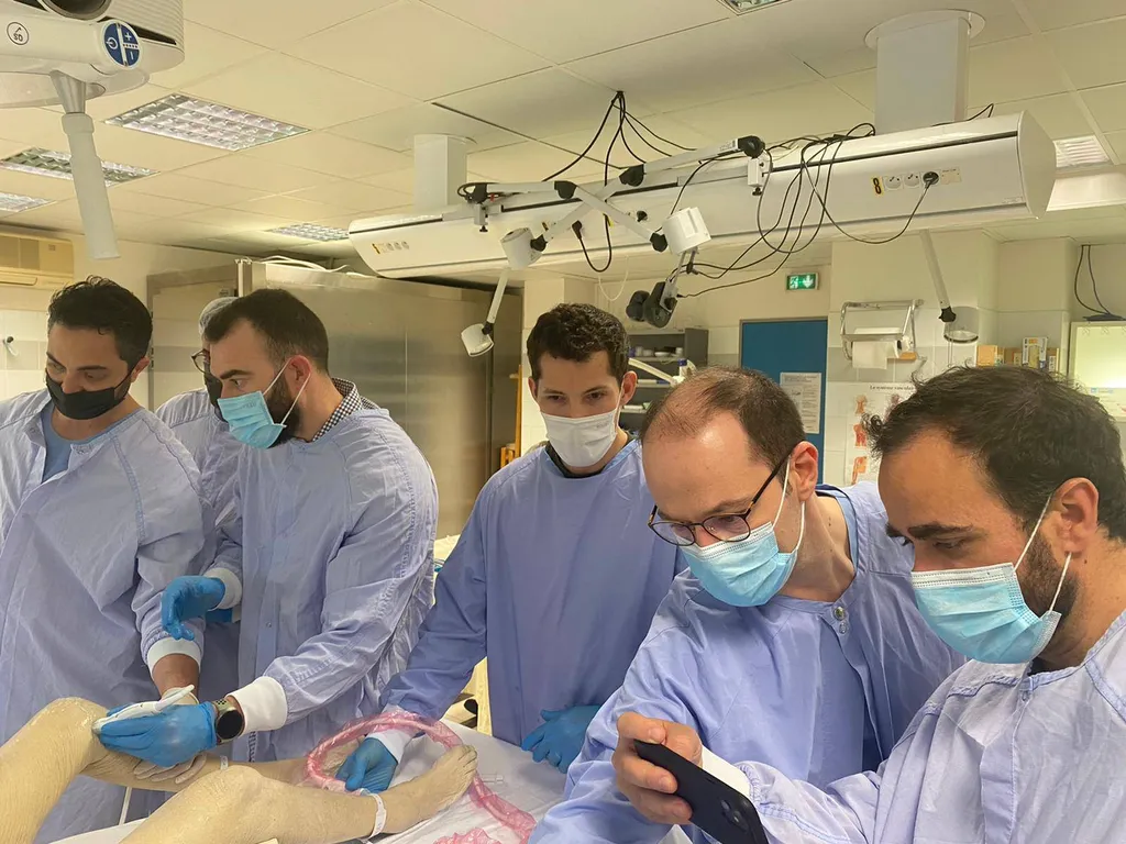 DIU d'échographie pour les chirurgiens du membre inférieur en présence du Docteur Julien Beldame, à Nîmes