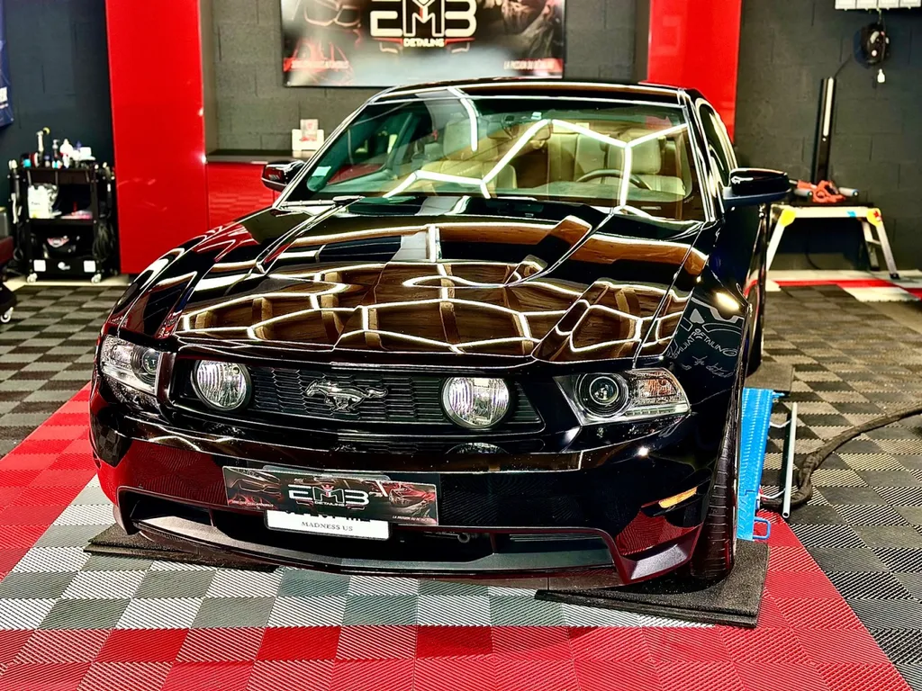 Rénovation carrosserie polissage traitement céramique Lyon Ford Mustang Shelby GT 500