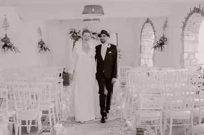 Les Mariages de Mademoiselle L Cérémonie laïque avec une wedding planner sur Bordeaux et proche de Bègles - Claraly Studio