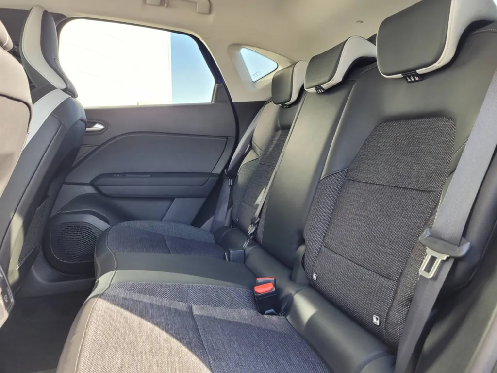 NOUVEAU RENAULT CAPTUR NEUF A PLAISANCE DU TOUCH PRES DE TOULOUSE