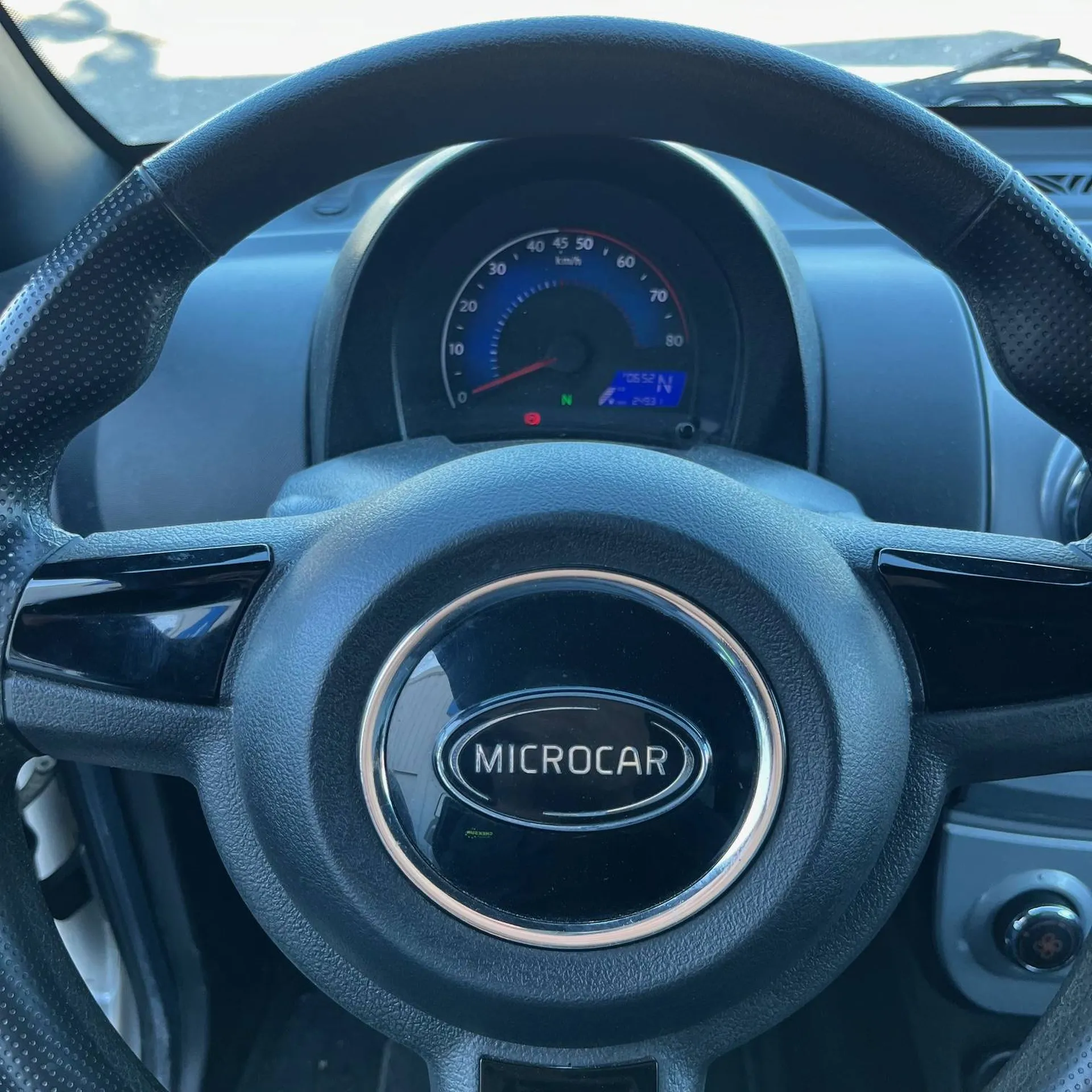 Voiture sans permis Martigues