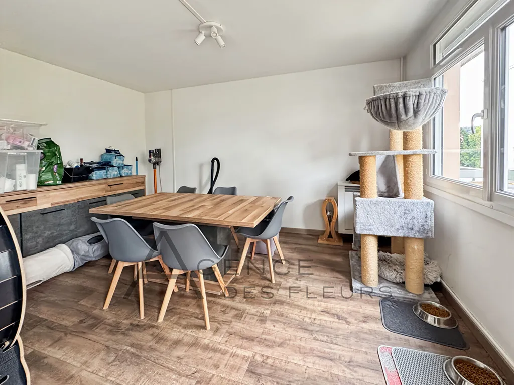 A vendre appartement de 68 m² situé à Saint-Aubin-les-Elbeuf 76410