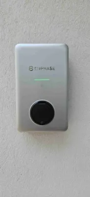 Borne de recharge Enphase pour votre voiture électrique de 1 490€