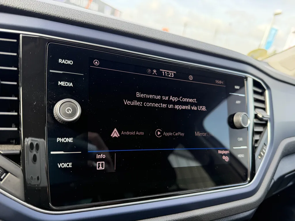 Volkswagen T-Roc occasion UNITED à La Frénaye : SUV Diesel 115 ch disponible proche du Havre et Rouen