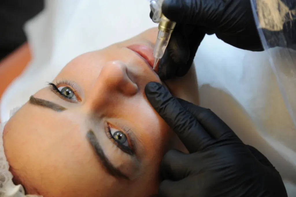 se former en maquillage permanent rhone alpes