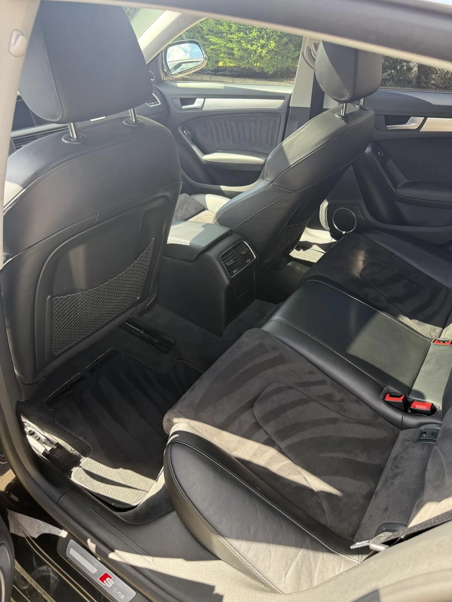 Remise à neuf premium Audi A5 intérieur cuir et alcantara à Montrond-les-Bains