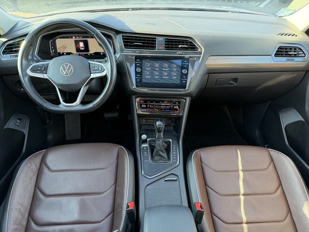 Volkswagen Tiguan Allspace occasion proche Rouen : SUV 7 places Elegance Exclusive garanti chez Caudebec Automobiles La Frénaye