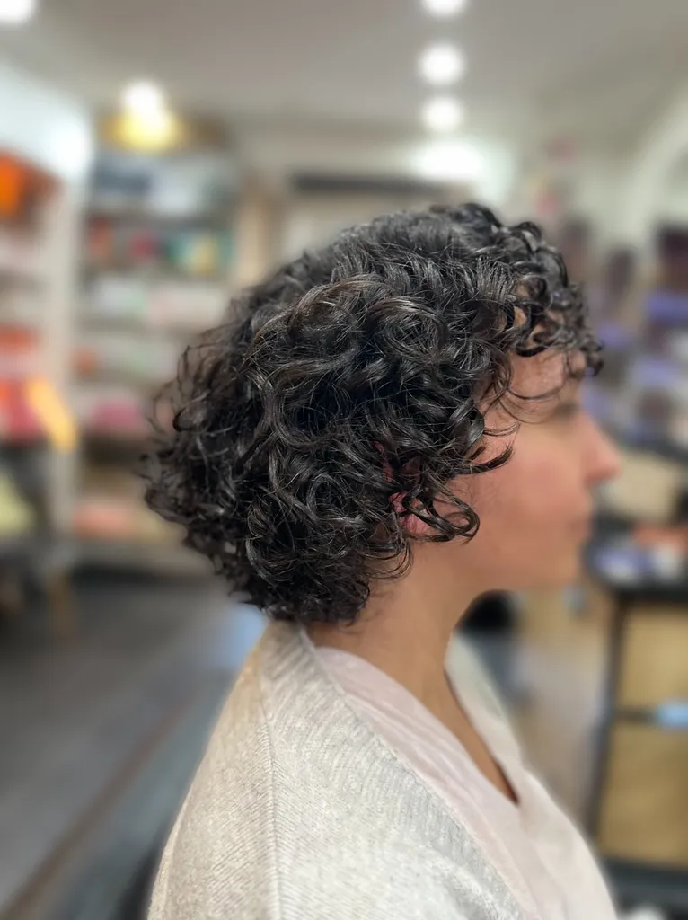 coupe courte curly