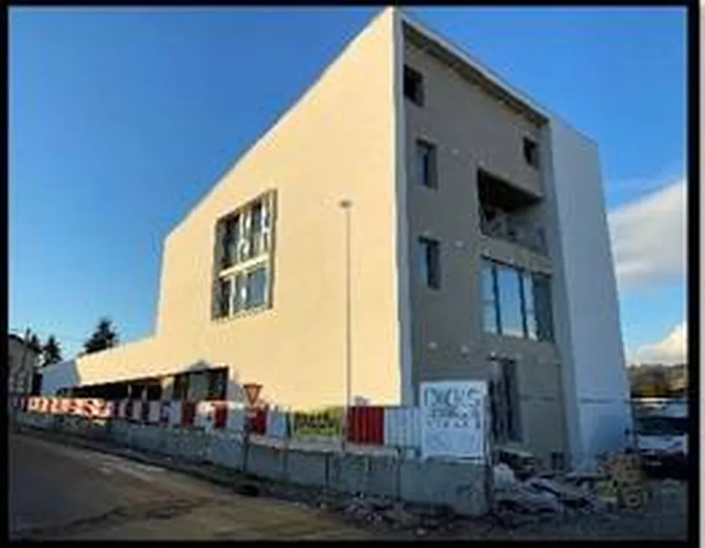 Un multi accueil et centre de santé avec un ravalement de façade de qualité sur la commune de Saint Rambert d'Albon