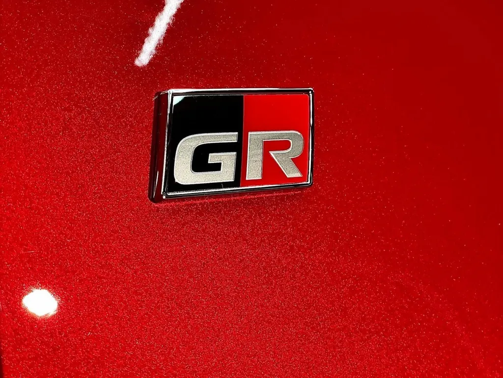 Ptrotection carrosserie EMB detailing traitement céramique auto-cicatrisant / PPF Lyon Toyota Yaris GR Four