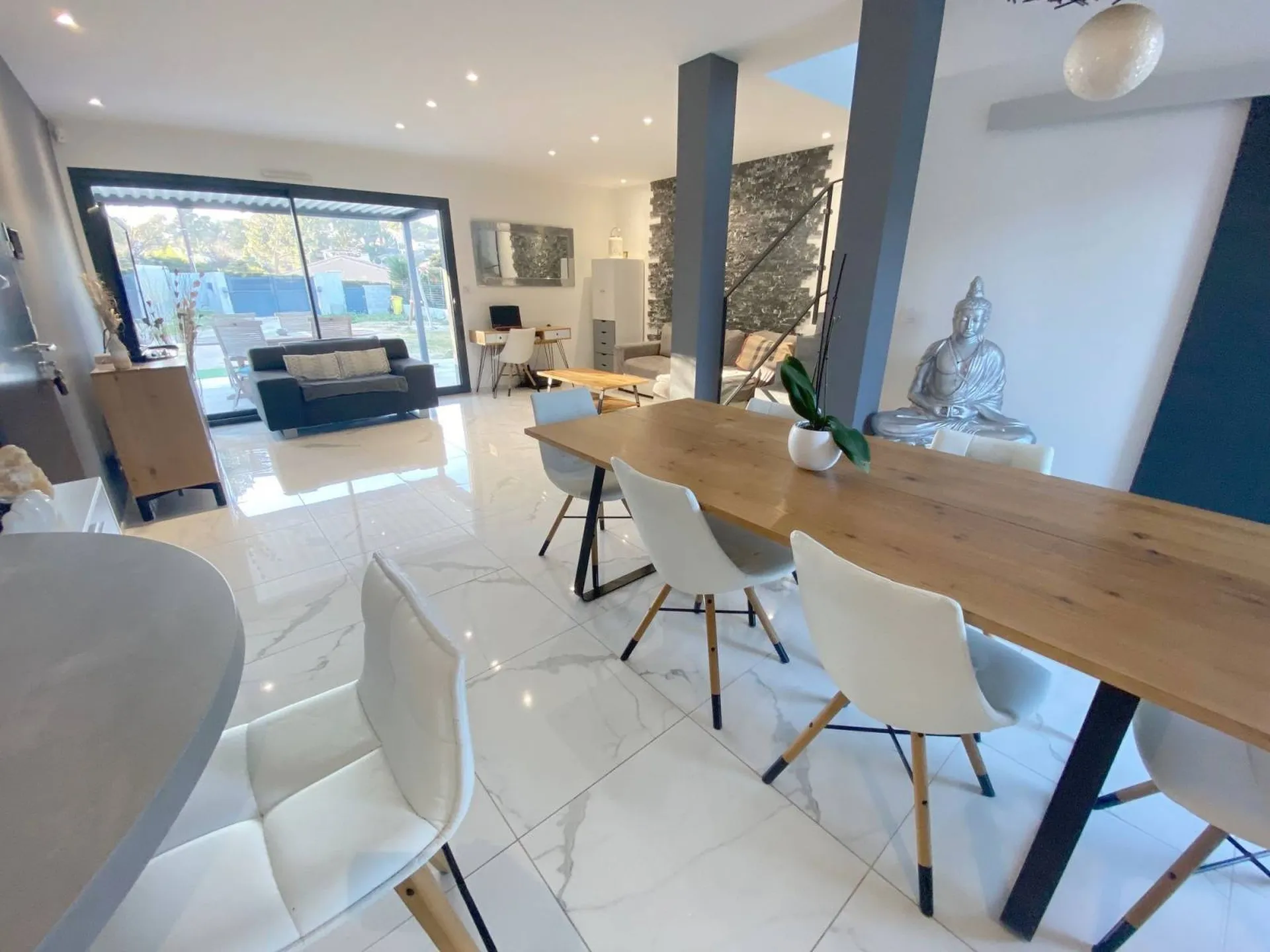 villa a la vente avec vue mer roquefort la bédoule