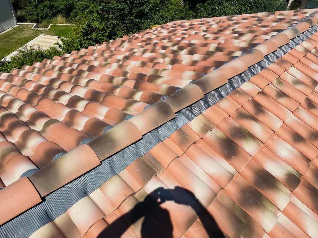 pose de faîtage pour toiture Bouc-Bel-Air 13320